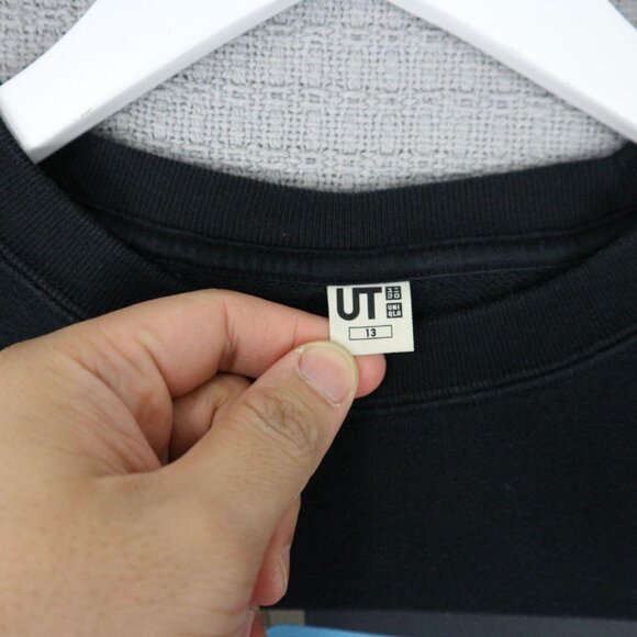 Kaws x Andy Warhol x Uniqlo Graphic Sweater Womens - Picture 4 of 7